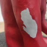 Beschädigungen an einer Skulptur