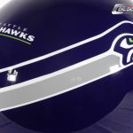 Seahawks Design auf Highway One Vintage Helm