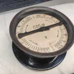 Zwei Messgeräte Grundsanierung Cos und KV